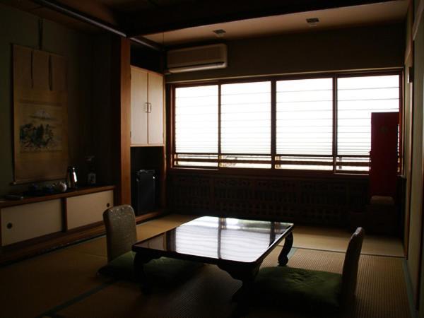 Sangai Ryokan Gotsu Екстер'єр фото